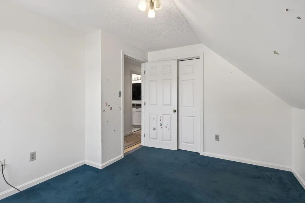 281 Portland Road Gray ME 04039