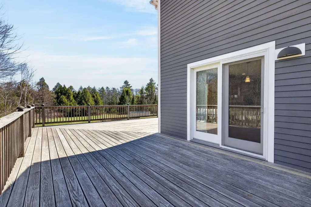 281 Portland Road Gray ME 04039