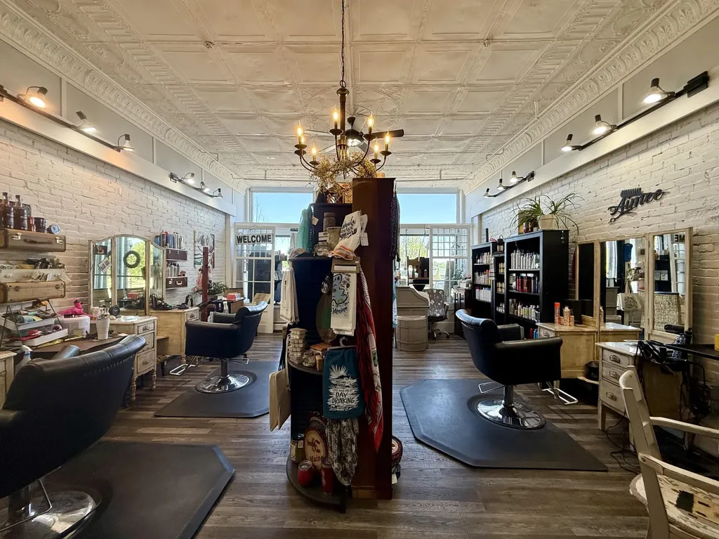 283 Main Street Calais ME 04619