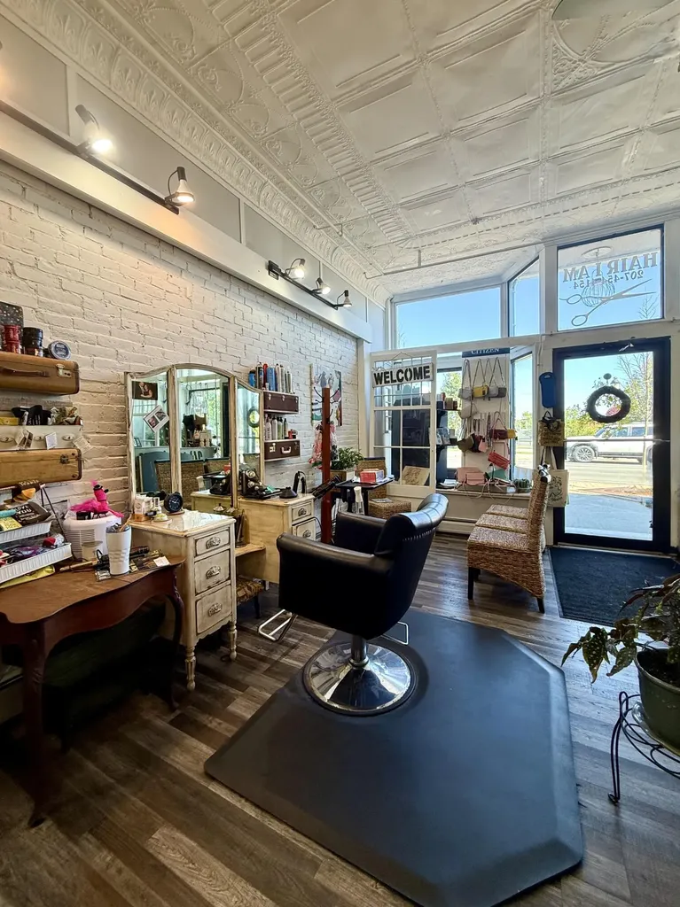283 Main Street Calais ME 04619