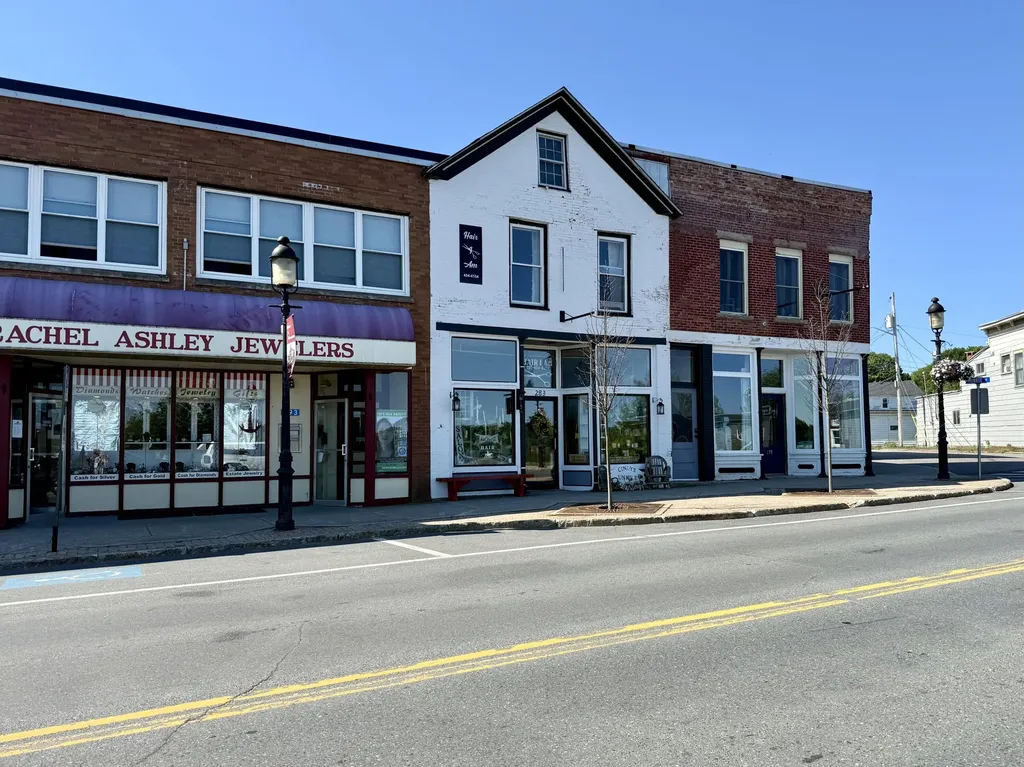 283 Main Street Calais ME 04619
