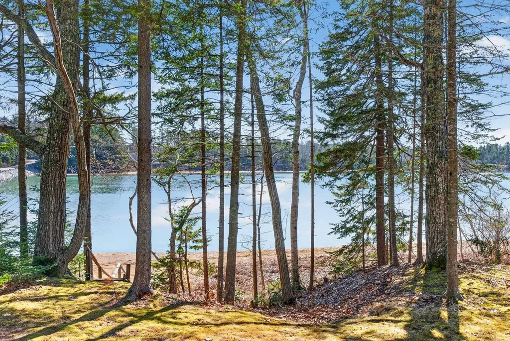 64 High Head Road Harpswell ME 04079