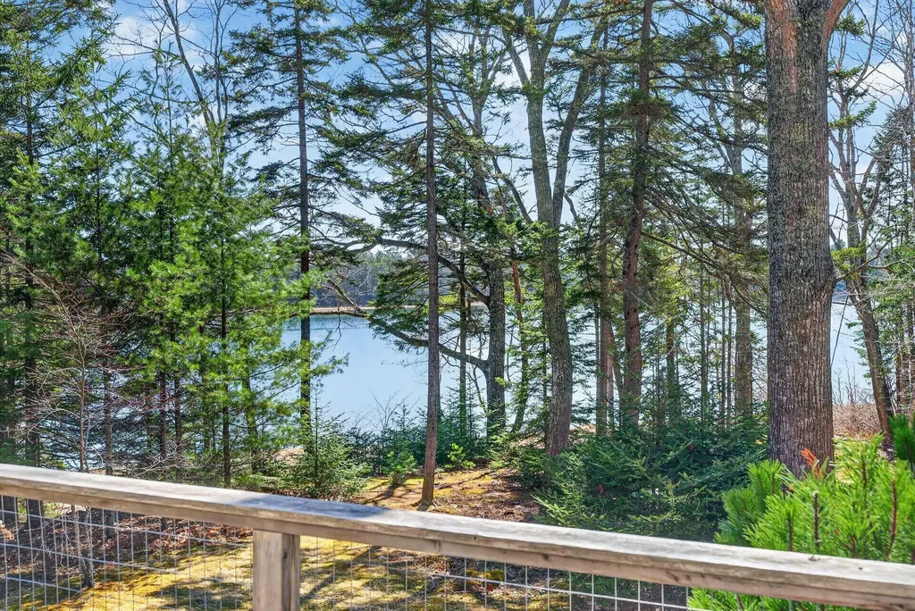 64 High Head Road Harpswell ME 04079