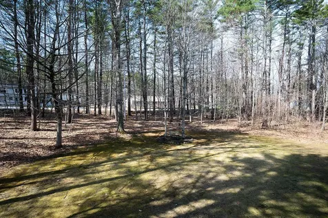 9 Ridge Road Raymond ME 04071