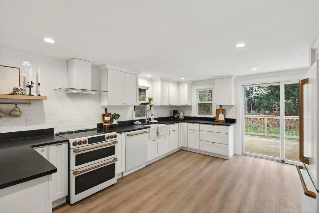 168 Cottage Road Windham ME 04062