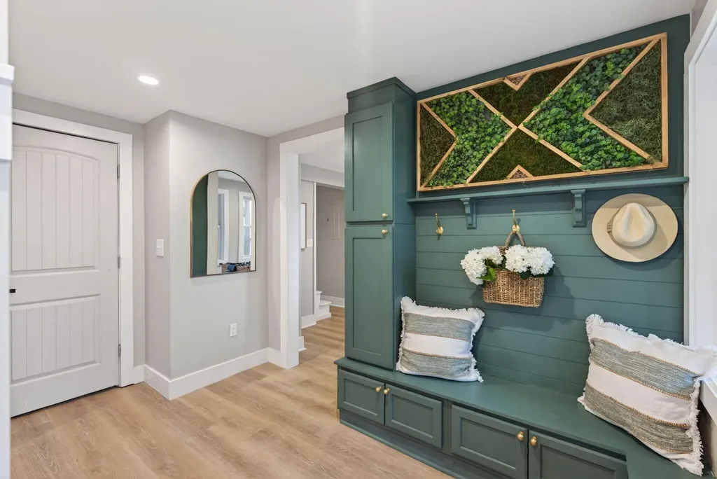 168 Cottage Road Windham ME 04062