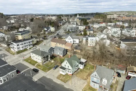 38 Jefferson Street Lewiston ME 04240