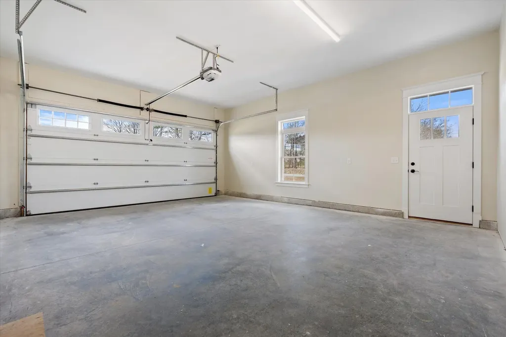 5 Donegal Drive Veazie ME 04401