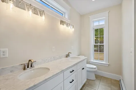 5 Donegal Drive Veazie ME 04401