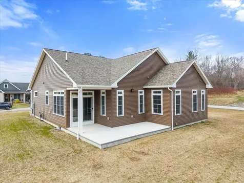 5 Donegal Drive Veazie ME 04401