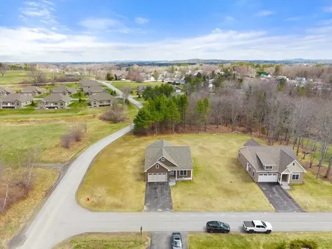 5 Donegal Drive Veazie ME 04401
