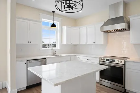 5 Donegal Drive Veazie ME 04401
