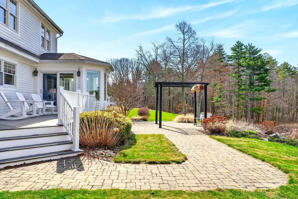 15 Thunder Road Saco ME 04072
