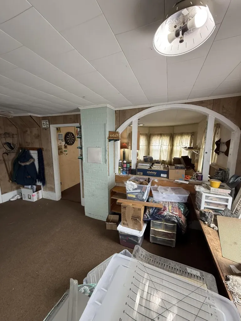 19 Perry Street Lincoln ME 04457