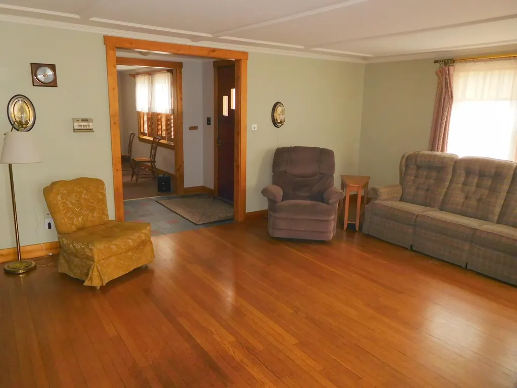 7 Joy Street Sanford ME 04083
