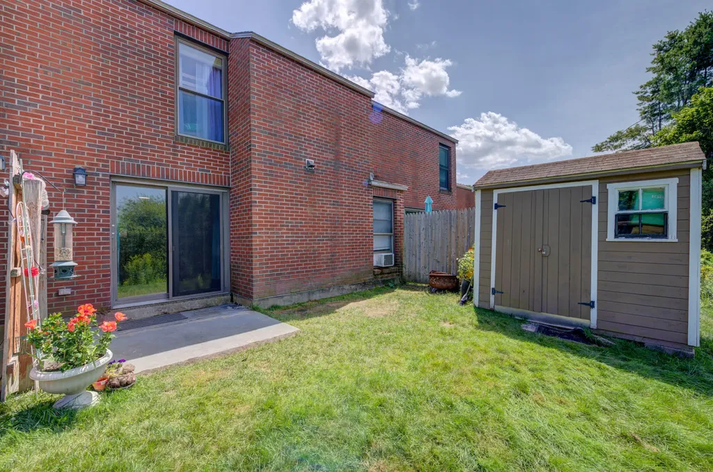 20 Juniper Lane Westbrook ME 04092