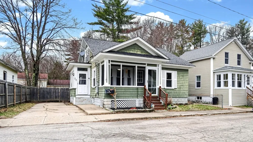 28 Weeman Street Sanford ME 04083