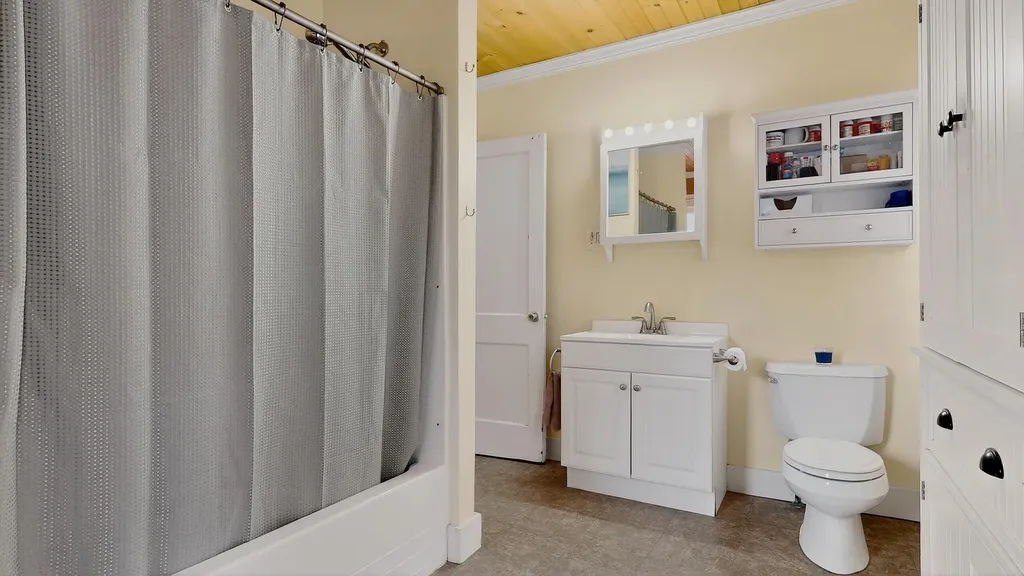 28 Weeman Street Sanford ME 04083