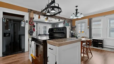 28 Weeman Street Sanford ME 04083