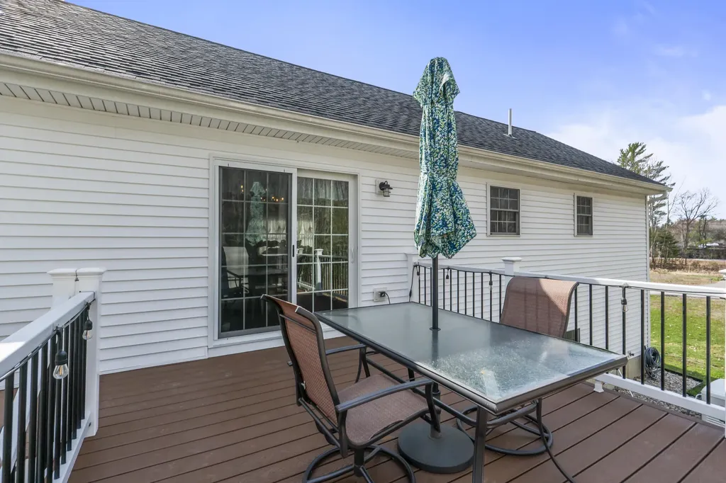 7 Crickett Lane Biddeford ME 04005