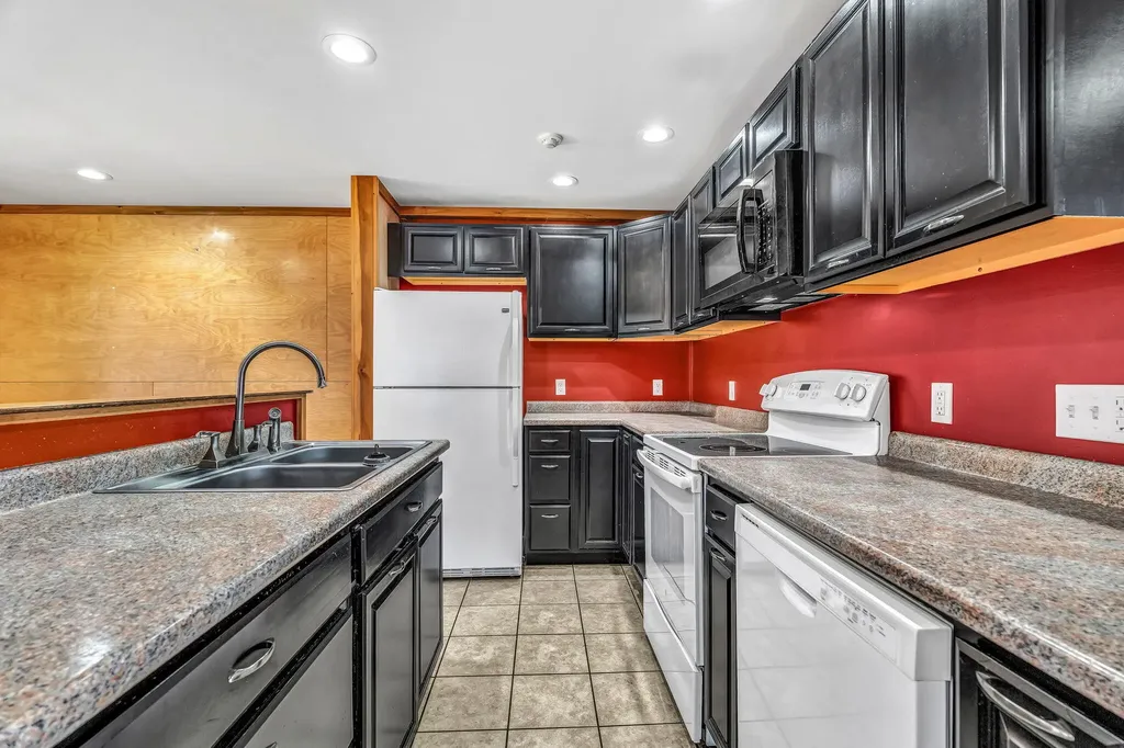 14 Mercer Road Norridgewock ME 04957