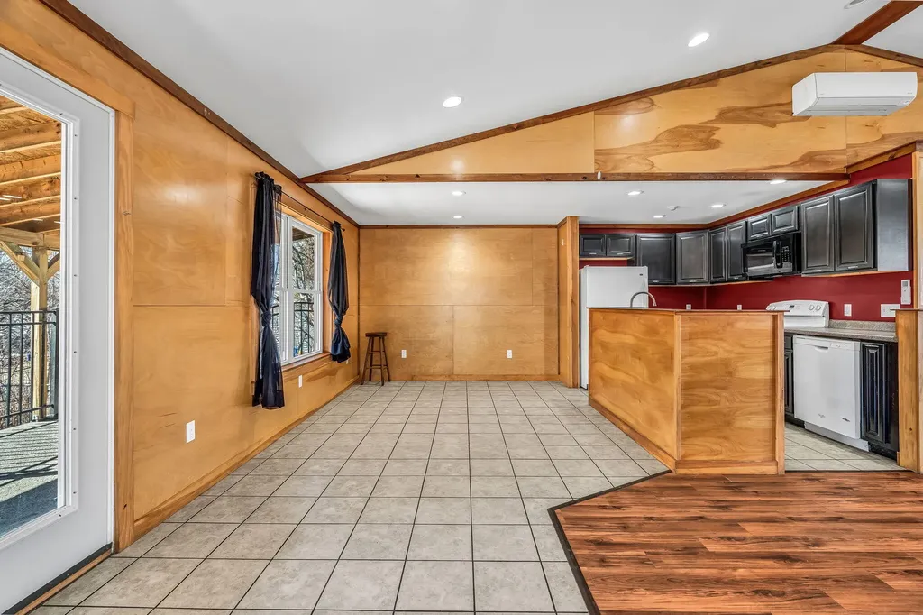 14 Mercer Road Norridgewock ME 04957