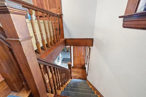 1254 Roosevelt Trail Raymond ME 04071