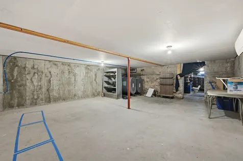 1254 Roosevelt Trail Raymond ME 04071