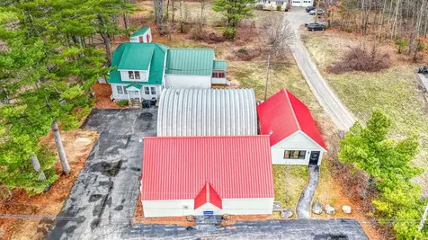 1254 Roosevelt Trail Raymond ME 04071