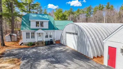 1254 Roosevelt Trail Raymond ME 04071