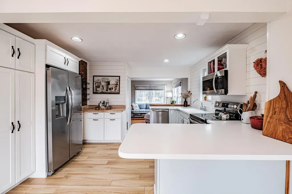 8 Meadow Way Cape Elizabeth ME 04107