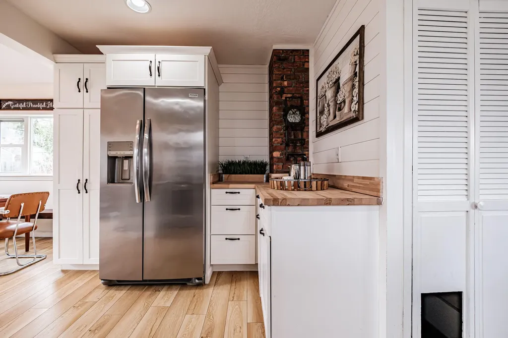 8 Meadow Way Cape Elizabeth ME 04107