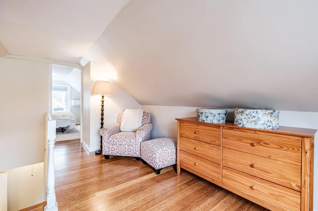 8 Meadow Way Cape Elizabeth ME 04107