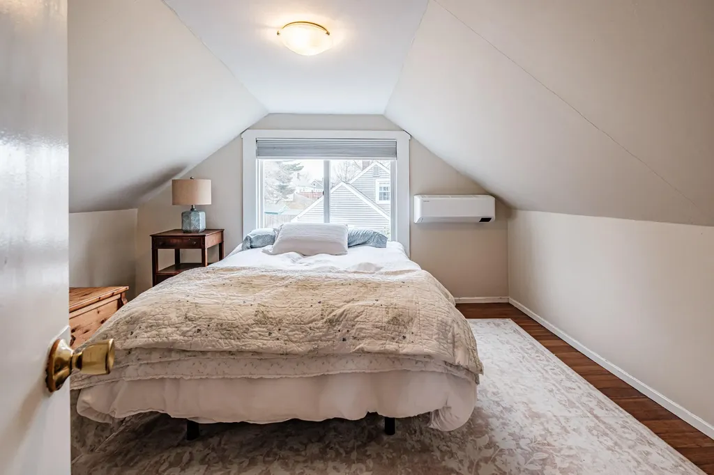 8 Meadow Way Cape Elizabeth ME 04107