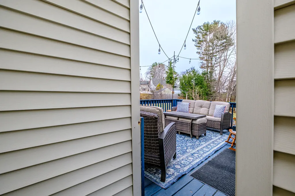 8 Meadow Way Cape Elizabeth ME 04107