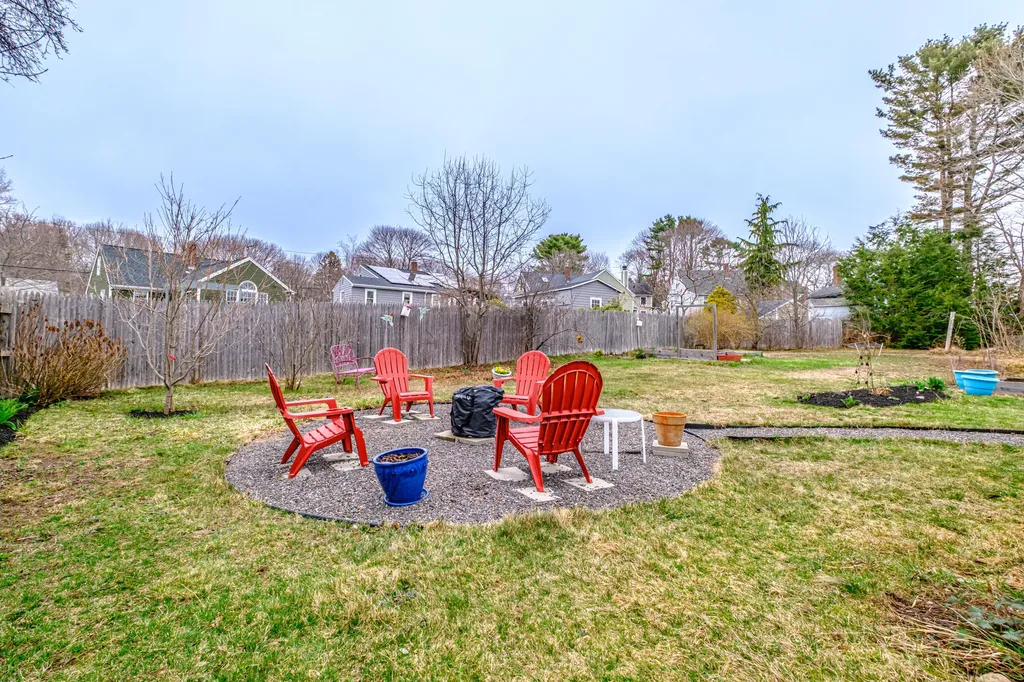 8 Meadow Way Cape Elizabeth ME 04107