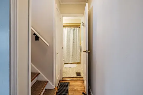 8 Meadow Way Cape Elizabeth ME 04107