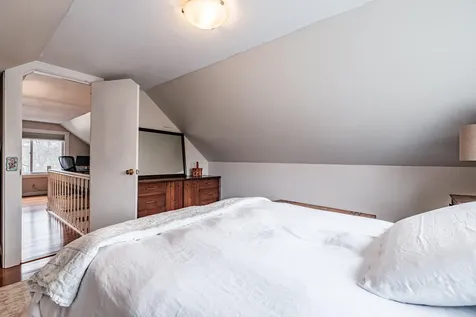 8 Meadow Way Cape Elizabeth ME 04107