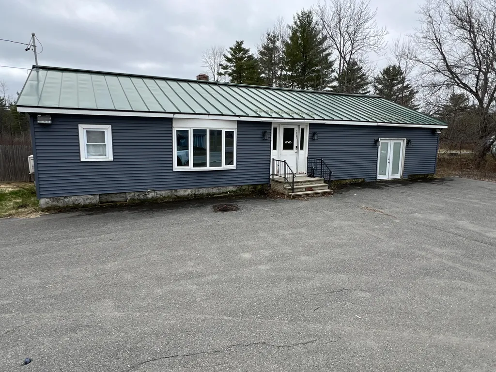 237 Neck Road Benton ME 04901