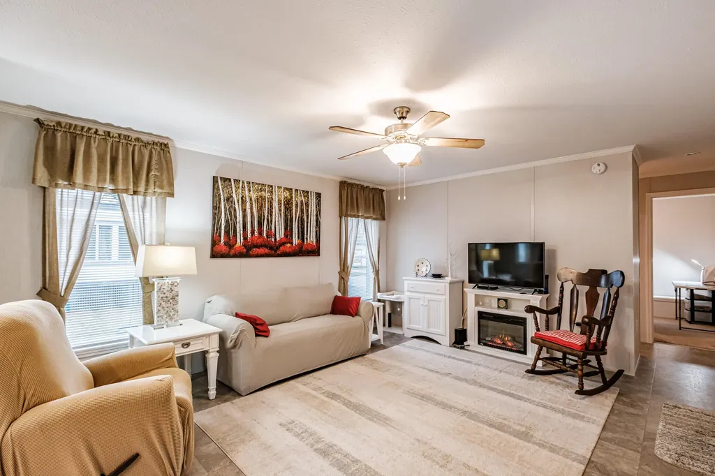 23 Kapote Drive Norway ME 04268