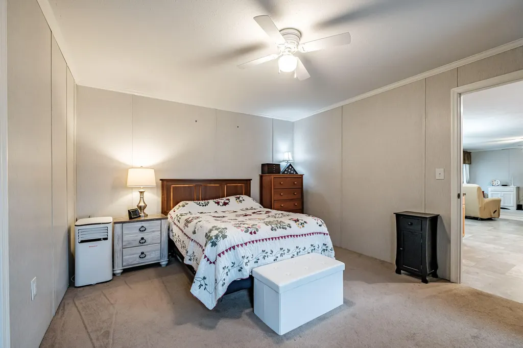 23 Kapote Drive Norway ME 04268