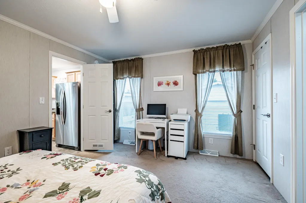 23 Kapote Drive Norway ME 04268