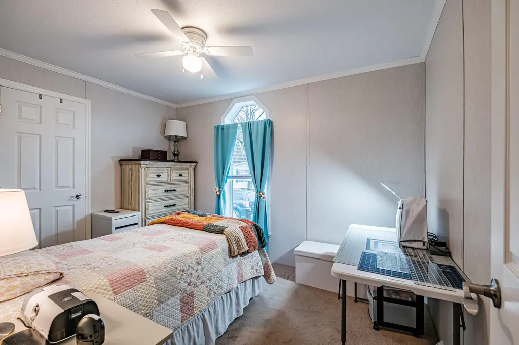23 Kapote Drive Norway ME 04268