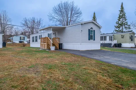 23 Kapote Drive Norway ME 04268