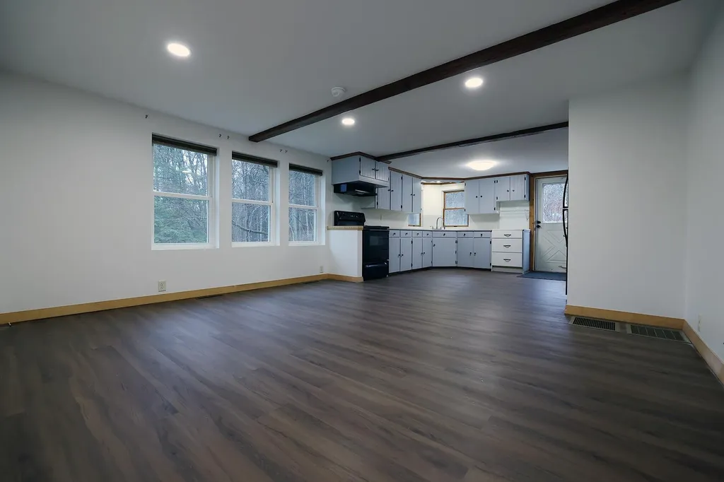 500 Whitefield Road Pittston ME 04345