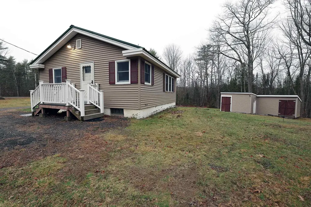 500 Whitefield Road Pittston ME 04345