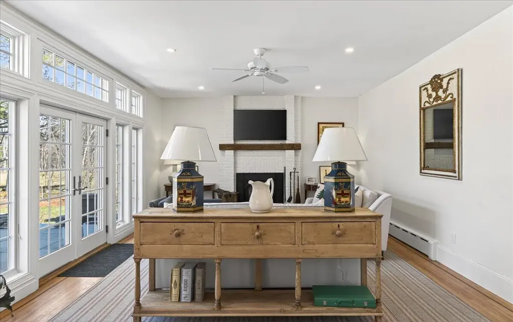 22 Royall Point Road Yarmouth ME 04096