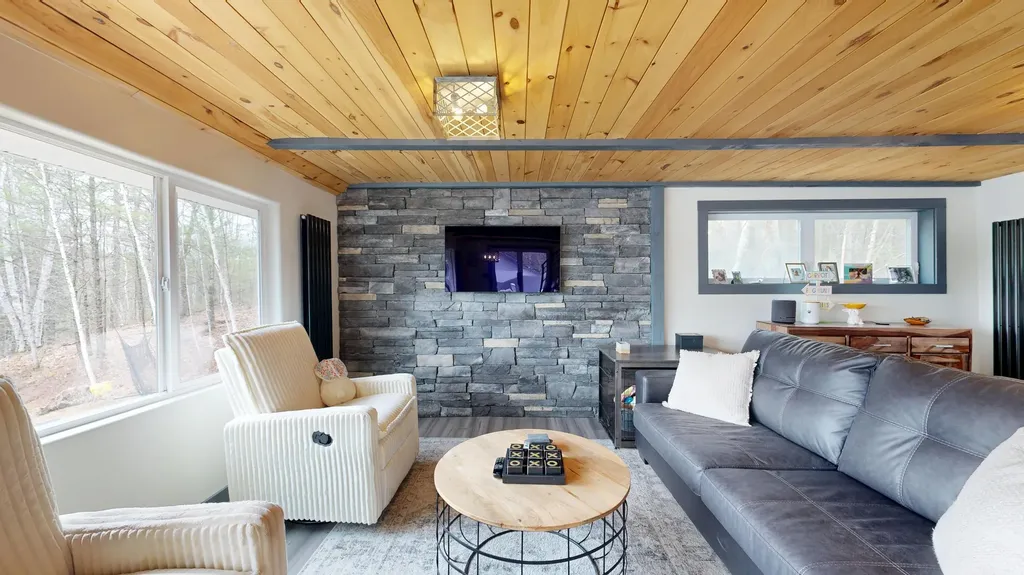 19 Cluff Lane Waterboro ME 04061