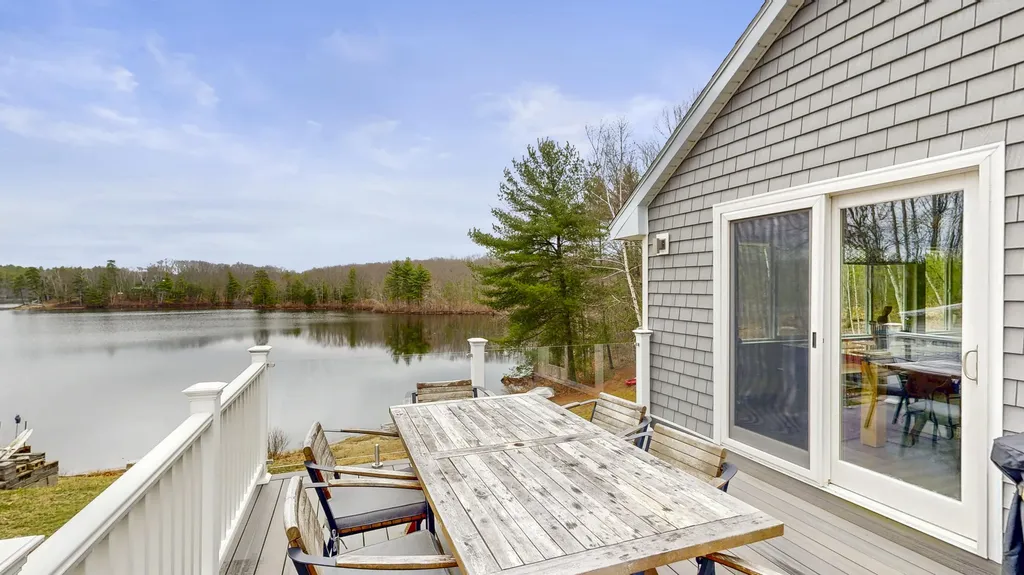 19 Cluff Lane Waterboro ME 04061