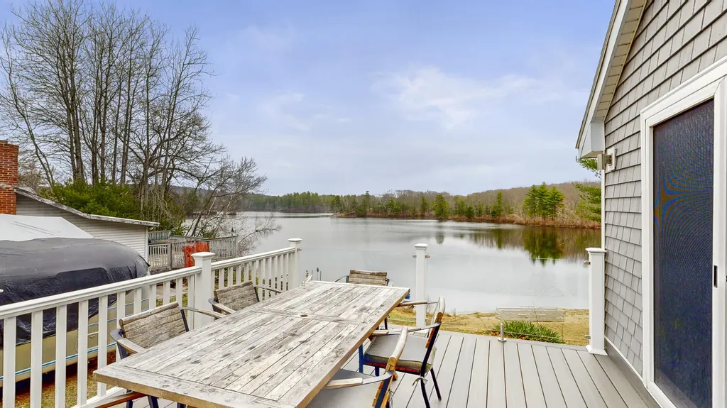 19 Cluff Lane Waterboro ME 04061